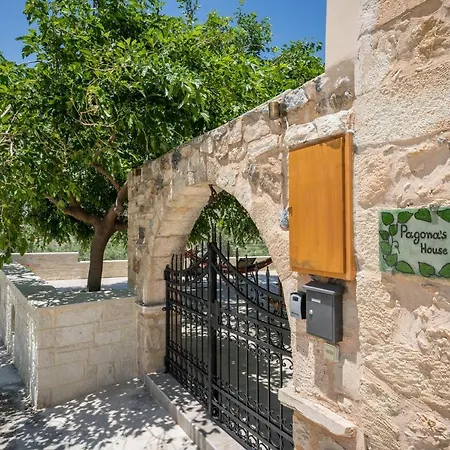 Pagonas Traditional House Apartamento *